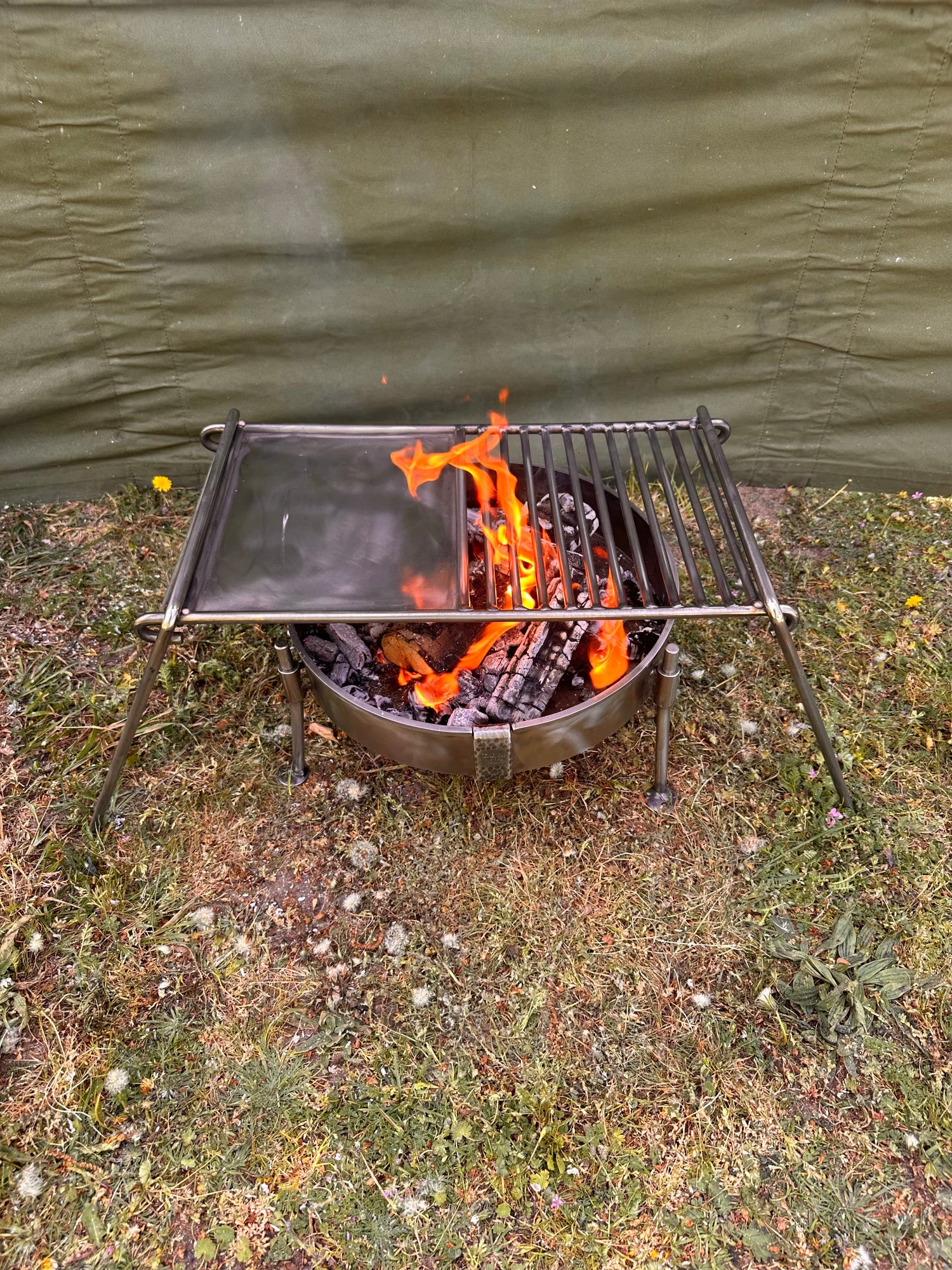 Stainless Steel Camp Grill with Skillet Plate